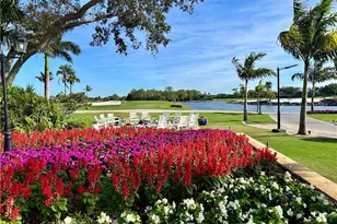 5921 3 Iron Dr, Naples, FL 34110 - Photo 32