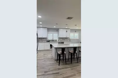 27261 Gasparilla Dr, Bonita Springs, FL 34135 - Photo 4