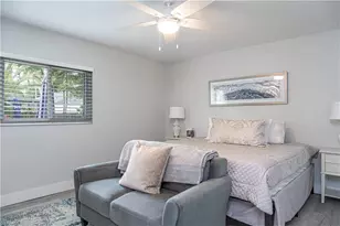 742 99th Ave N, Naples, FL 34108 - Photo 16