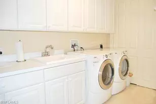 6017 Trophy Dr, Naples, FL 34110 - Photo 10