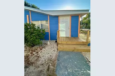 261 Redlin St, North Fort Myers, FL 33903 - Photo 4