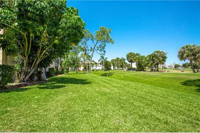 225 Turtle Lake Ct #106, Naples, FL 34105 - Photo 8