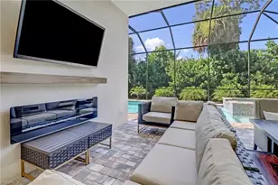 2875 Coco Lakes Dr, Naples, FL 34105 - Photo 24