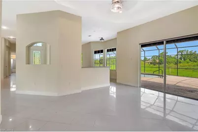 680 Mirror Lakes Ct, Lehigh Acres, FL 33974 - Photo 8