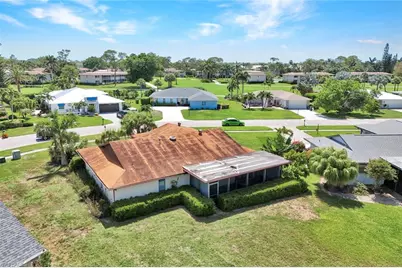 4305 Beechwood Lake Dr, Naples, FL 34112 - Photo 6