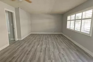 548 Broad Ave S, Naples, FL 34102 - Photo 12