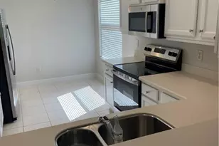 10427 Carolina Willow Dr, Fort Myers, FL 33913 - Photo 6