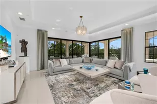 2739 Tiburon Blvd E, Naples, FL 34109 - Photo 4