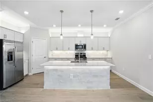 19105 Hinkley Dr, Estero, FL 33928 - Photo 18