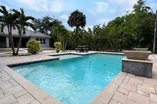3120 68th St SW, Naples, FL 34105 - Photo 6
