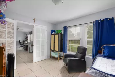 866 Carbon St E, Lehigh Acres, FL 33974 - Photo 24