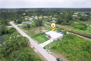 866 Carbon St E, Lehigh Acres, FL 33974 - Photo 36