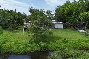 93 E Mariana Ave, North Fort Myers, FL 33917 - Photo 40