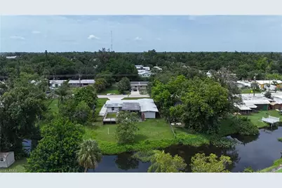 93 E Mariana Ave, North Fort Myers, FL 33917 - Photo 44