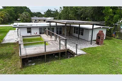 93 E Mariana Ave, North Fort Myers, FL 33917 - Photo 36