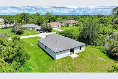 374 Pennfield St, Lehigh Acres, FL 33974 - Photo 24