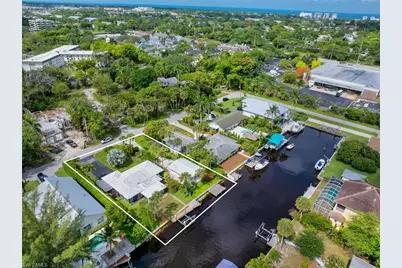 1483 Bembury Dr, Naples, FL 34102 - Photo 2