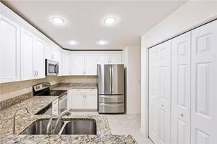 6637 Alden Woods Cir, Naples, FL 34113 - Photo 8