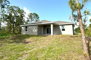 842 Giorgio Ave S, Lehigh Acres, FL 33974 - Photo 4