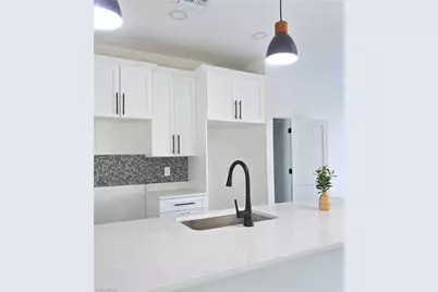 842 Giorgio Ave S, Lehigh Acres, FL 33974 - Photo 8