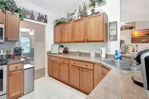 3001 NE 5th Ave, Cape Coral, FL 33909 - Photo 12