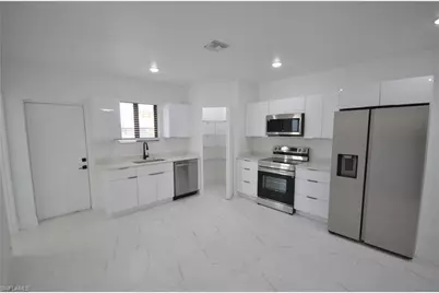 2132 Barker Blvd, Fort Myers, FL 33916 - Photo 8