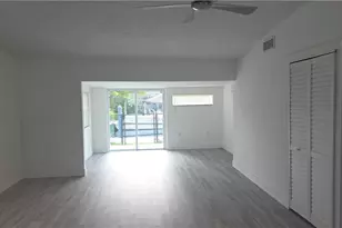 2248 Marina Park Dr, Fort Myers, FL 33905 - Photo 6