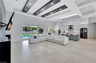 140 37th Ave NW, Naples, FL 34120 - Photo 8