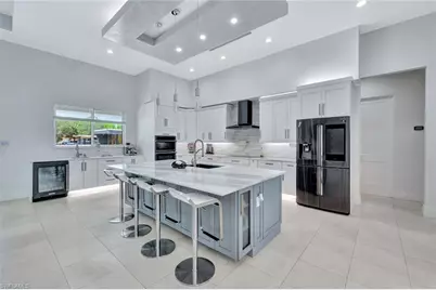 140 37th Ave NW, Naples, FL 34120 - Photo 10