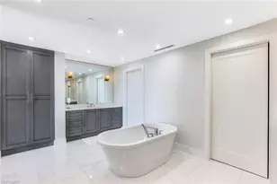 13915 Old Coast Rd, Naples, FL 34110 - Photo 14