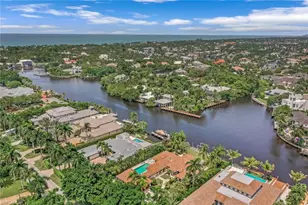 655 Galleon Dr, Naples, FL 34102 - Photo 40