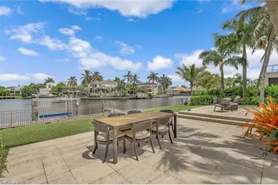 655 Galleon Dr, Naples, FL 34102 - Photo 24
