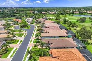 7828 Valencia Ct, Naples, FL 34113 - Photo 32