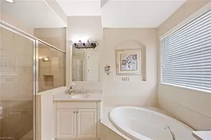7828 Valencia Ct, Naples, FL 34113 - Photo 16