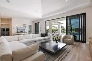 16776 Enclave Cir, Naples, FL 34110 - Photo 14