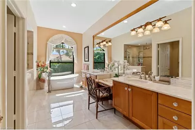 431 Palm Ct, Naples, FL 34108 - Photo 24