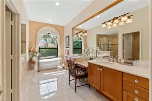 431 Palm Ct, Naples, FL 34108 - Photo 24