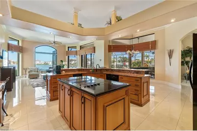 431 Palm Ct, Naples, FL 34108 - Photo 20