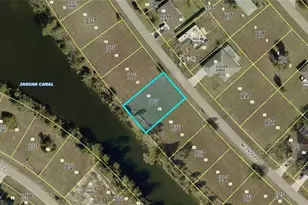 2312 NE 19th Pl, Cape Coral, FL 33909 - Photo 2