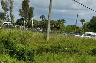 2536 N Tamiami Trl, North Fort Myers, FL 33903 - Photo 8