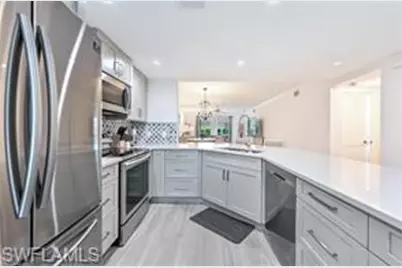 360 Horse Creek Dr #107, Naples, FL 34110 - Photo 10