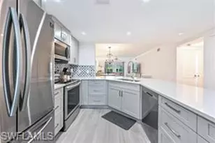 360 Horse Creek Dr, Naples, FL 34110 - Photo 10