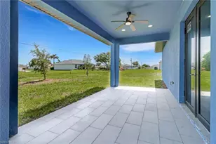 18 Tropicana Parkway W, Cape Coral, FL 33993 - Photo 24