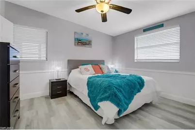 2047 Harbor Ln, Naples, FL 34104 - Photo 12