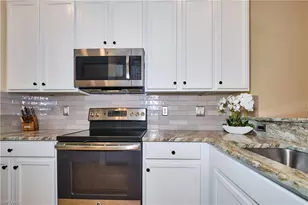 28051 Bridgetown Ct, Bonita Springs, FL 34135 - Photo 10