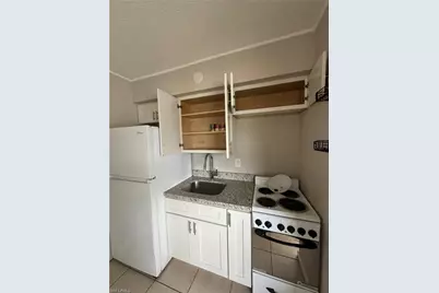 2452 Stella St #206, Fort Myers, FL 33901 - Photo 6
