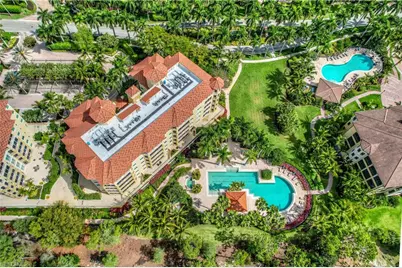 2748 Tiburon Blvd E #C-301, Naples, FL 34109 - Photo 2