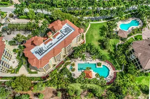 2748 Tiburon Blvd E, Naples, FL 34109 - Photo 2