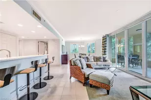 2748 Tiburon Blvd E, Naples, FL 34109 - Photo 6