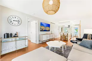 250 7th Ave S, Naples, FL 34102 - Photo 2